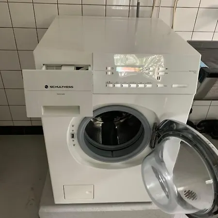 Bolgen - Close To Everything! Bolgen, Jakobshorn, Bus Stop, Train Station, Supermarket, School, Rentals, Restaurants And More! Апартаменти Давос