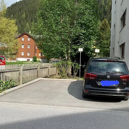 Bolgen - Close To Everything! Bolgen, Jakobshorn, Bus Stop, Train Station, Supermarket, School, Rentals, Restaurants And More! Апартаменти Давос